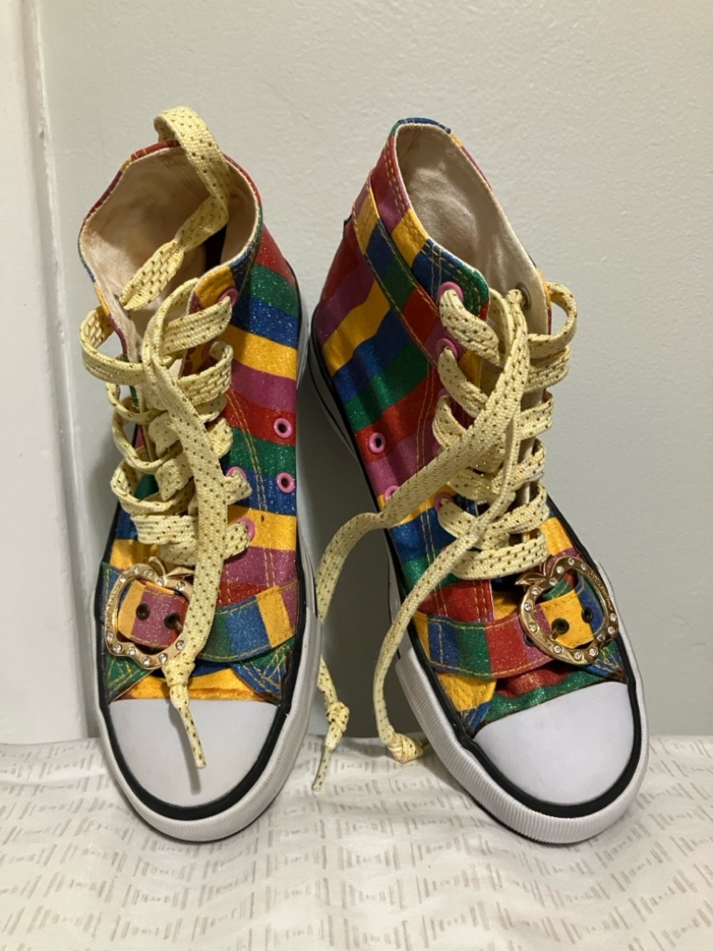 Apple Bottoms Rainbow Glitter Stripe High-Top Sneakers Vintage 2000s - Picture 6 of 7